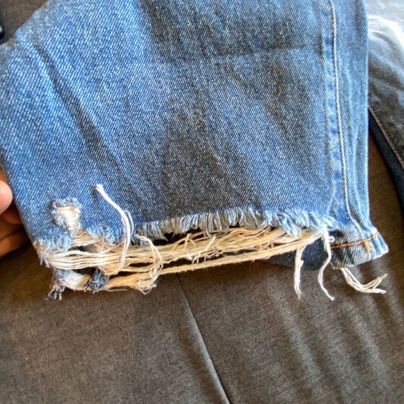 NWT Woman’s Cello super high rise jeans never worn. Size 13 fit like 11 - Picture 5 of 6